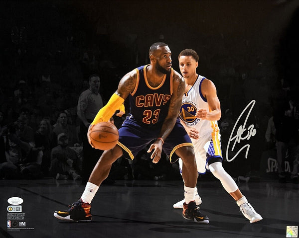 Stephen Curry Warriors Signed NBA Finals vs. Lebron Spotlight 16x20 Photo JSA