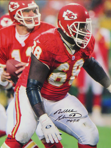 Will Shields Signed Kansas City Chiefs Action 16x20 Photo w/HOF'15 (SCHWARTZ ...