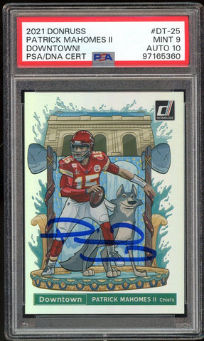 2021 Panini Donruss Downtown #DT-25 Patrick Mahomes On Card PSA 9/10 Auto MINT