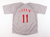 Barry Larkin Signed Cincinnati Reds jersey (Beckett) 12xAll Star S.S. / HOF 2012