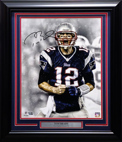 Tom Brady Autographed Framed 16x20 Photo Patriots Fanatics Holo #NB38154383