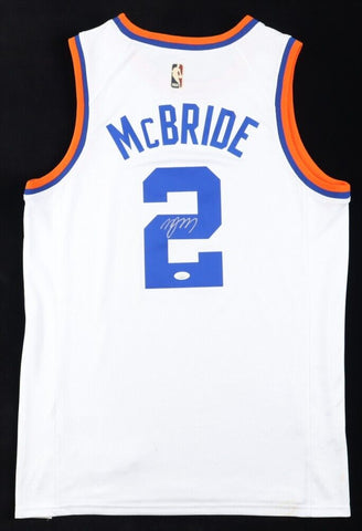 Miles McBride Signed New York Knicks Nike Jersey (Beckett) 2021 NBA Draft Pick