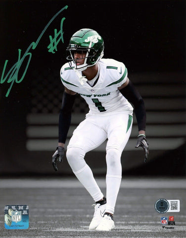 AHMAD SAUCE GARDNER SIGNED SIGNED NEW YORK JETS 8x10 SPOTLIGHT PHOTO BECKETT