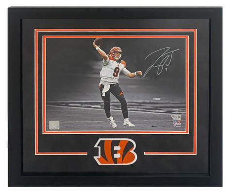 Joe Burrow Autographed Bengals "Throwing" Framed 11" x 14" Photo Fanatics