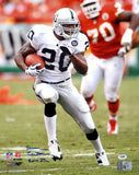 DARREN MCFADDEN AUTOGRAPHED 16X20 PHOTO OAKLAND RAIDERS "RUN DMC" PSA/DNA 20855