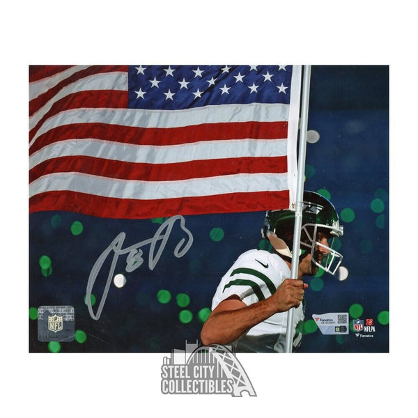 Aaron Rodgers Autographed New York 8x10 Football Photo - Fanatics (Holding Flag)