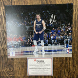 LUKA DONCIC AUTOGRAPHED SIGNED DALLAS MAVERICKS 8x10 PHOTOGRAPH FANATICS PHOTO