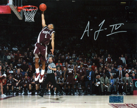 ACIE LAW IV AUTOGRAPHED SIGNED TEXAS A&M AGGIES 8x10 PHOTO COA