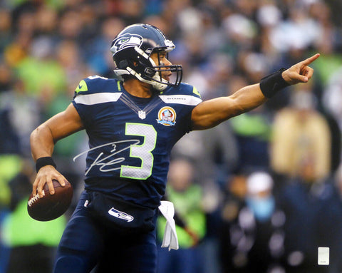 RUSSELL WILSON AUTOGRAPHED 16X20 PHOTO SEATTLE SEAHAWKS RW HOLO STOCK #91024