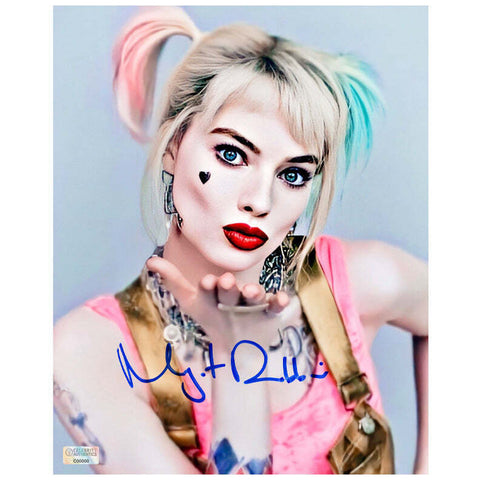 Margot Robbie Autographed Birds of Prey Harley Quinn 8x10 Close Up Photo