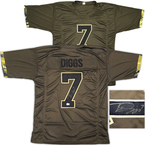 DALLAS COWBOYS TREVON DIGGS AUTOGRAPHED ARMY GREEN JERSEY BECKETT WITNESS 233654