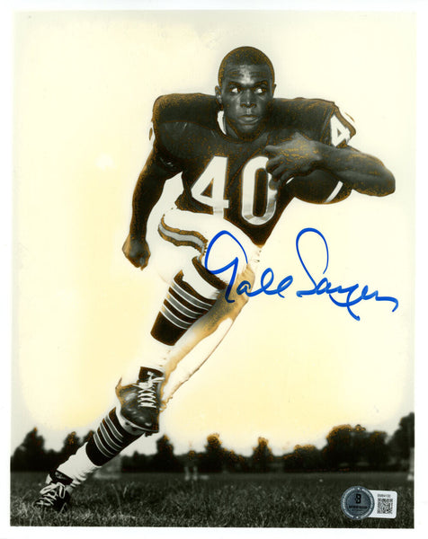 Gale Sayers Autographed Chicago Bears 8x10 Photo Beckett 45616