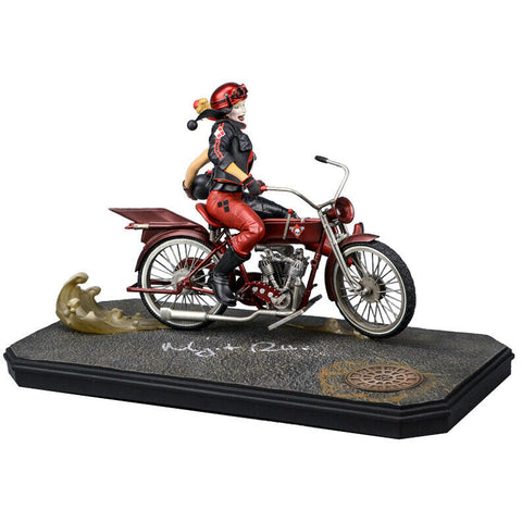 Margot Robbie Autographed DC Collectibles Gotham City Garage Harley Quinn Statue