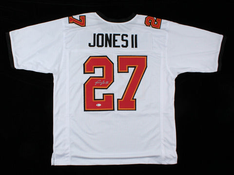 Ronald Jones II Signed Tampa Bay Buccaneers Jersey (Beckett COA) 2018 2nd Rd Pk