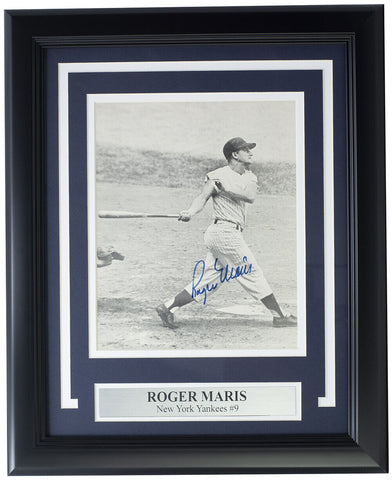 Roger Maris Signed Framed 8x10 Photo JSA LOA BB37539