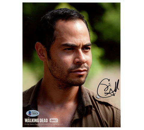 Jose Pable Signed The Walking Dead Unframed 8x10 Photo