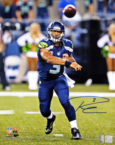 RUSSELL WILSON AUTOGRAPHED 16X20 PHOTO SEATTLE SEAHAWKS RW HOLO STOCK #95139