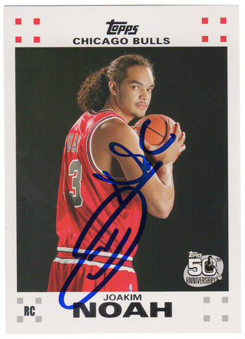 Joakim Noah Signed Bulls Topps Rookie Basketball Trading Card #9 -(SCHWARTZ COA)