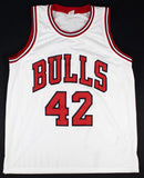 Scott Williams Signed Chicago Bulls Jersey "3x NBA Champs!" (JSA COA) UNC Center