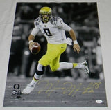 MARCUS MARIOTA AUTOGRAPHED SIGNED OREGON DUCKS 16x20 SPOTLIGHT PHOTO JSA