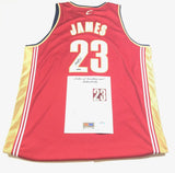 LeBron James Signed Jersey Upper Deck PSA/DNA Auto Grade 9 Cavaliers Autographed