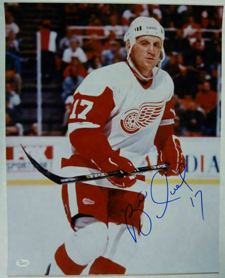 Brett Hull Autographed/Signed Detroit Red Wings 16x20 Photo JSA K45179 20362