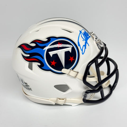 Derrick Henry Autographed Signed Tennessee Titans White Mini Helmet Beckett