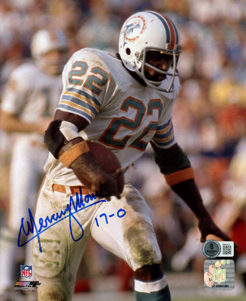 Mercury Morris Autographed Miami Dolphins 8x10 Photo 17-0 Beckett 47802