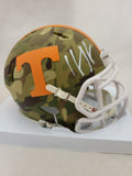 HENDON HOOKER SIGNED TENNESSEE VOLUNTEERS CAMO SPEED MINI HELMET BECKETT QR