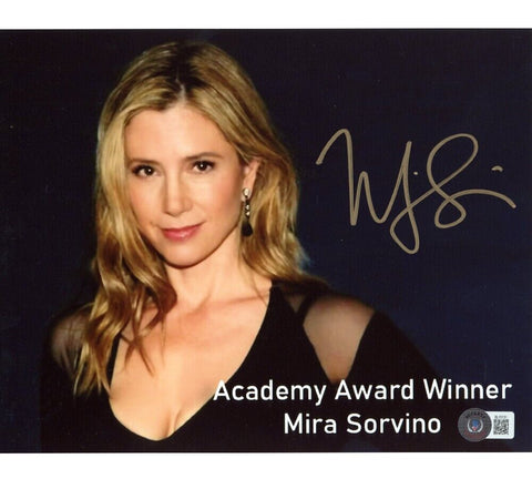 Mira Sorvino Signed Unframed 8x10 Horizontal Headshot Photo