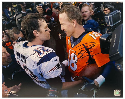 TOM BRADY / PEYTON MANNING Autographed 16" x 20" "Handshake" Photo FANATICS